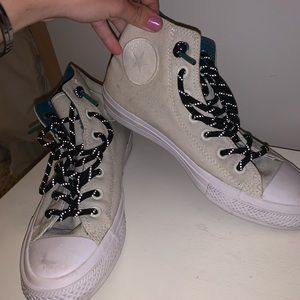 Rare Converse Size 8